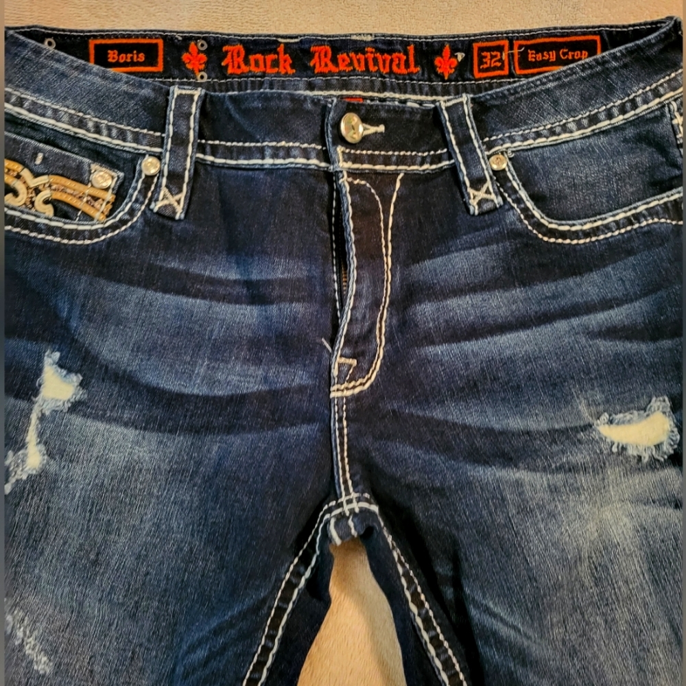 Women's Rock Revival Crop Jean's
